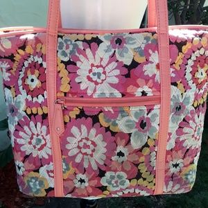 Vera Bradley shoulder bag purse. Pink flower